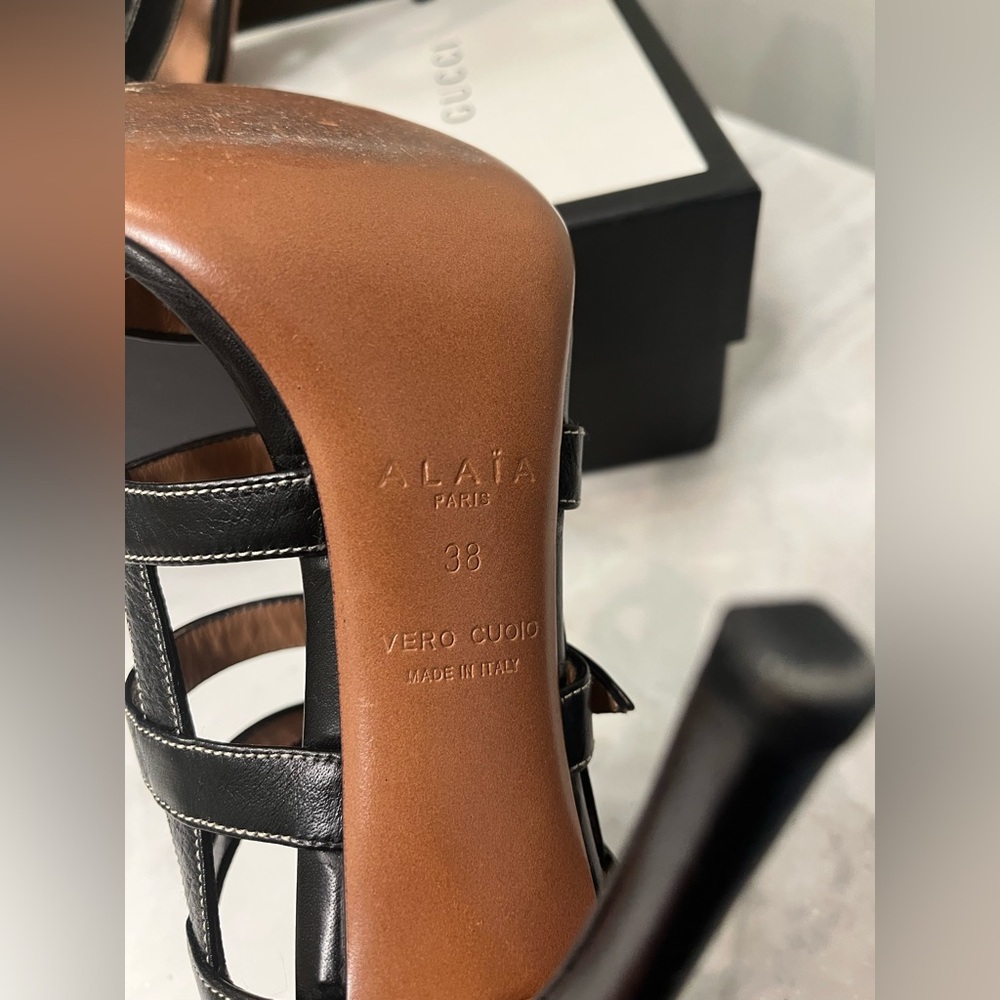 ALAÏA gladiator strappy heels - Picture 3 of 5